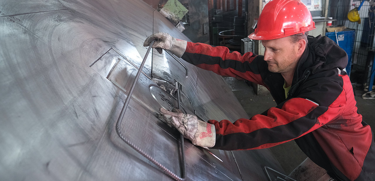 CNC-gesteuerte Brennschneidemaschine und Hochleistungs-Plasmaschneidanlage beim Handelshof Cottbus - Partner für Technik