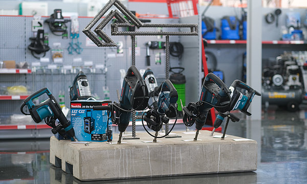 Bau und Werkzeugtechnik